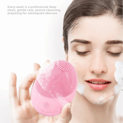 Soft Silicone Facial Cleansing Brush